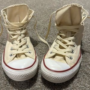 Cream Converse high tops. Men’s 6, Women’s 8